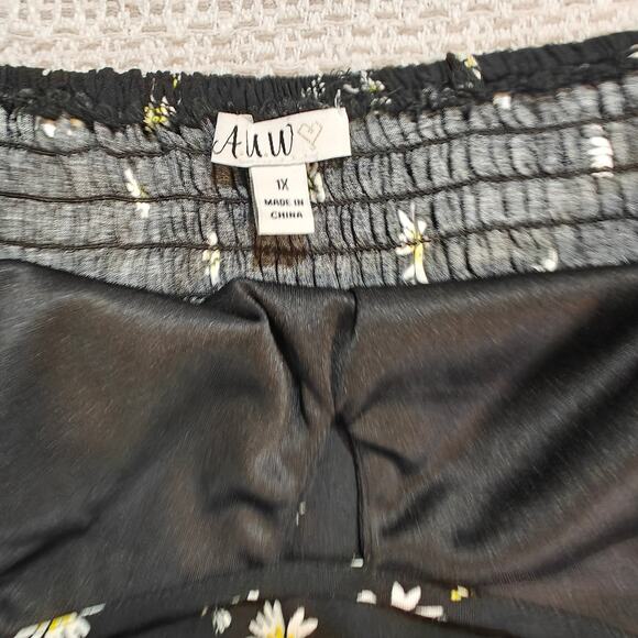 A.U.W. Black Daisy & Bee Print Summer Dress Adjustable Straps Size 1X - Picture 6 of 7